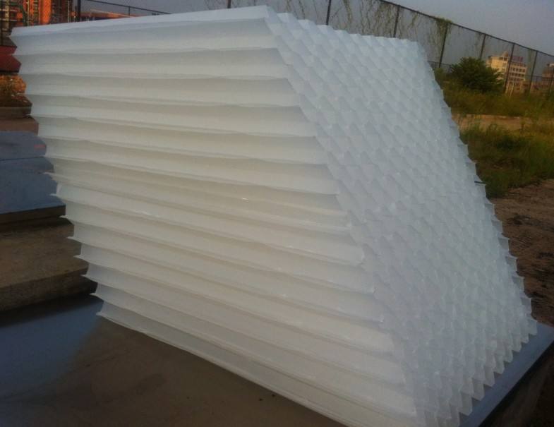 ���g(sh��)��Cб������ǰ��һƬ����